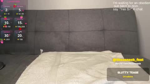 likeasnack online show from November 20, 2:32 am