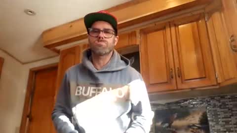 St pierre online show from February 8, 3:04 pm