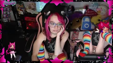 LikeMyAshe online show from May 4, 8:21 am