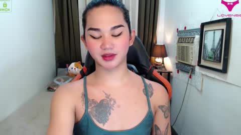 LILY online show from November 12, 9:00 am