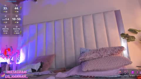 Snapshot of lil_hanna18 chatting on February 26, 5:42 pm Hanna online show from February 26, 5:42 pm