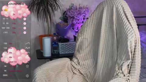 little moon online show from April 15, 7:58 pm