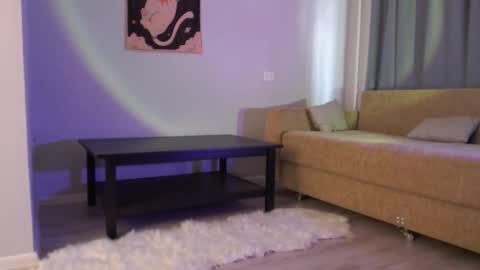 INST Lil happines s online show from March 17, 10:20 am