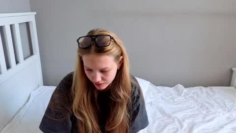 Emma online show from April 9, 6:19 am