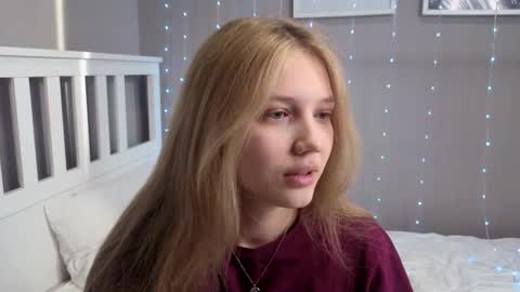 Emma online show from February 19, 9:30 am