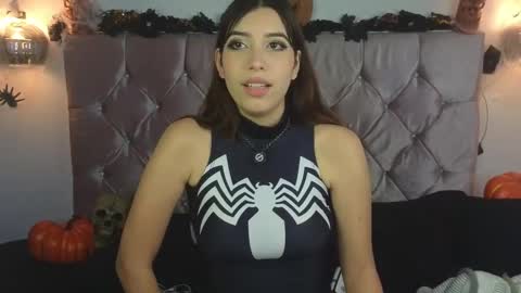 Snapshot of lila_min chatting on October 11, 3:37 pm lila_min online show from October 11, 3:37 pm