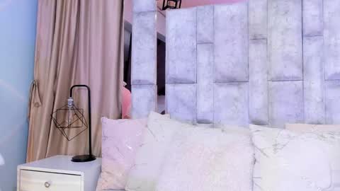 Snapshot of lila_noa chatting on September 10, 4:13 am lila noa online show from September 10, 4:13 am