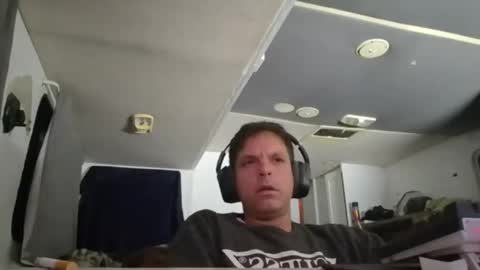 lildink679199 online show from June 2, 9:33 am