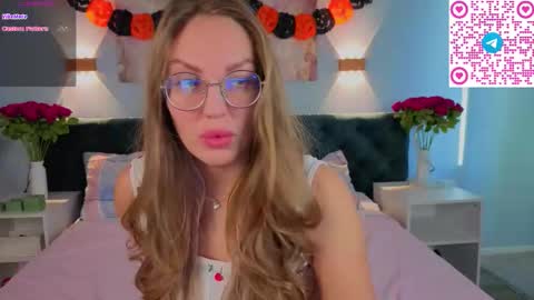 Lili online show from October 25, 2:12 am