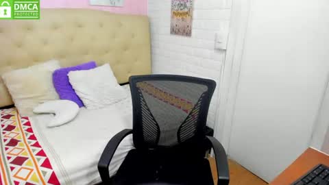 Lili online show from June 23, 11:55 pm