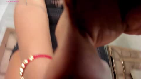 LILIAN  online show from January 10, 7:08 pm