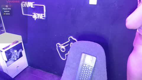 liliana online show from March 10, 2:49 am