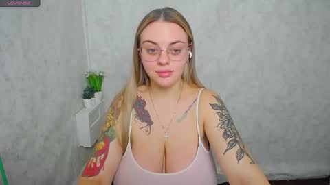 Lilia online show from July 15, 7:02 am
