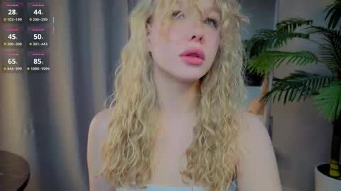 lililok101 online show from October 29, 2:57 am