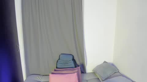 lilirouse online show from September 24, 9:05 am