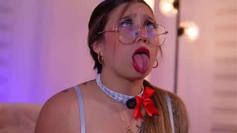 Lilith Gray online show from March 19, 2:28 am