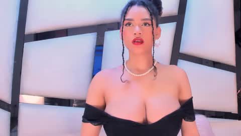 Snapshot of lilithadams11 chatting on October 5, 6:15 pm online show from October 5, 6:15 pm