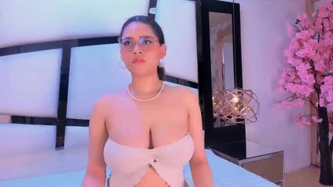 Snapshot of lilithadams11 chatting on September 23, 1:27 pm online show from September 23, 1:27 pm