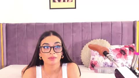 Lily online show from March 8, 8:03 pm