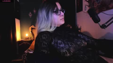 lilithmystic01 online show from February 17, 1:22 pm