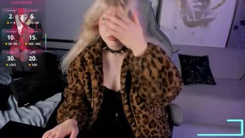 LilithNelson online show from September 10, 6:42 pm