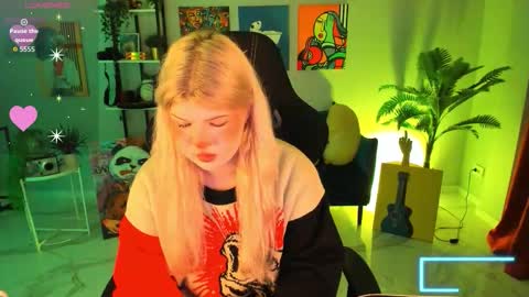 LilithNelson online show from September 27, 6:05 pm