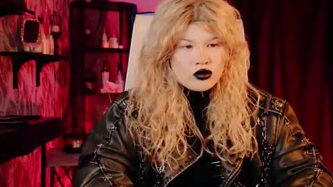 LilithNelson online show from March 22, 9:30 pm