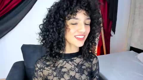 Snapshot of lilithsteinberg chatting on February 17, 7:12 pm jessi 3 online show from February 17, 7:12 pm