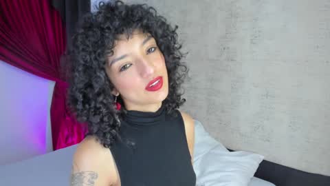 Snapshot of lilithsteinberg chatting on December 5, 6:49 pm jessi 3 online show from December 5, 6:49 pm