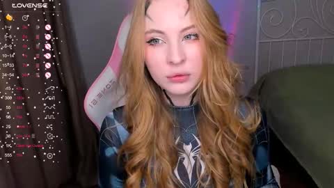 Snapshot of lilkitty_melanie chatting on October 31, 8:53 pm Melanie online show from October 31, 8:53 pm