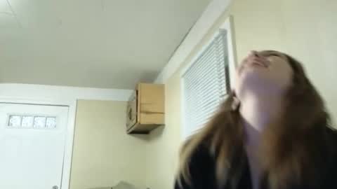 lilly_adams88 online show from February 17, 4:44 am