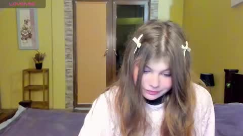 Snapshot of lilly_jess chatting on October 27, 7:25 pm Lilly online show from October 27, 7:25 pm