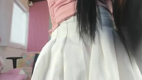 lillyy16 online show from May 18, 11:05 am