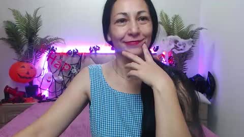 Snapshot of lilugrants chatting on October 19, 7:07 pm lilugrants online show from October 19, 7:07 pm