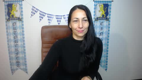 Snapshot of lilugrants chatting on October 4, 6:17 pm lilugrants online show from October 4, 6:17 pm