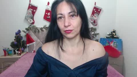 lilugrants online show from December 22, 7:53 pm