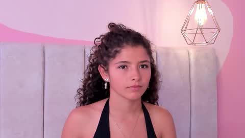 lily_cherry0 online show from March 10, 4:14 pm