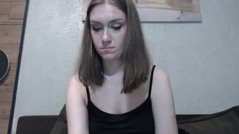 lily_love_x online show from September 29, 12:20 am