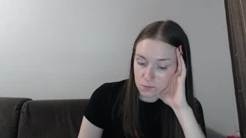 lily_love_x online show from April 2, 12:18 am