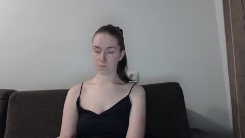 lily_love_x online show from December 20, 3:24 am