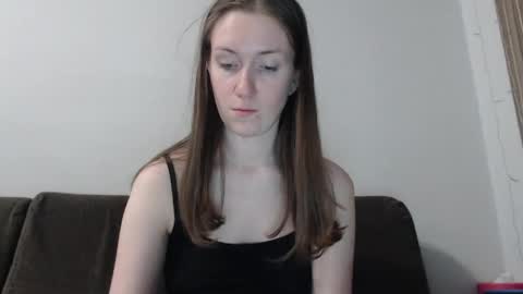lily_love_x online show from May 7, 12:06 am