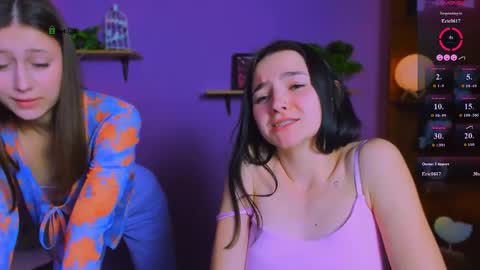 Lily online show from May 27, 7:00 pm