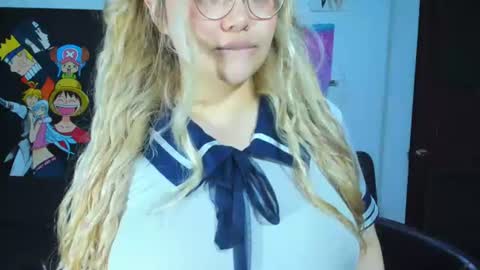 lily_stone04 online show from July 16, 6:06 am