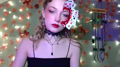 Snapshot of lily_tayberry chatting on October 22, 5:36 pm small lily online show from October 22, 5:36 pm