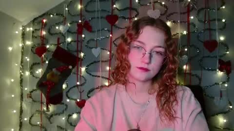 small lily online show from November 20, 6:38 pm