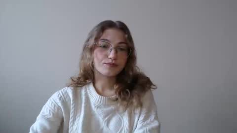 small lily online show from February 26, 1:03 pm