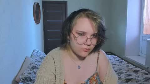 Lily online show from March 23, 7:35 am