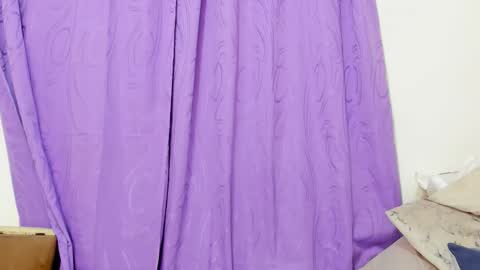 Lily online show from November 10, 6:43 pm