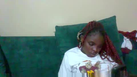 lilycute19 online show from January 18, 6:28 pm