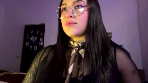 Lily online show from June 5, 1:12 am